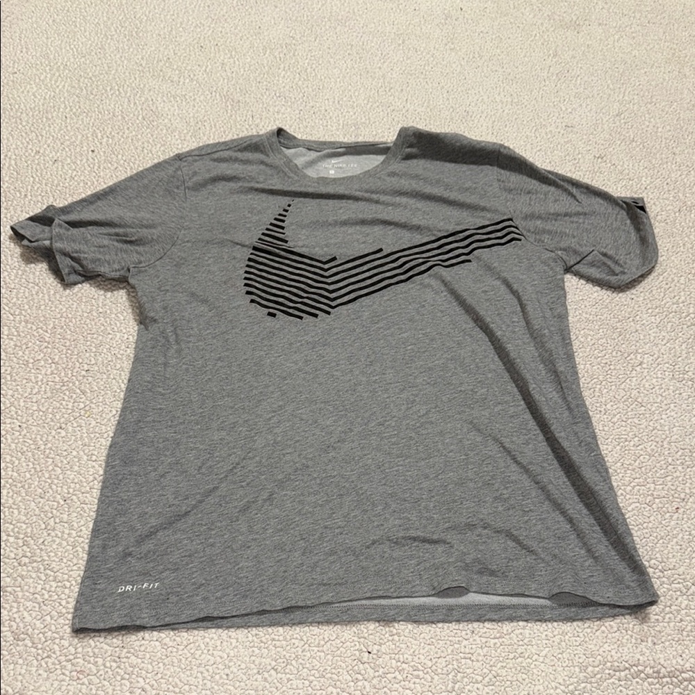 Nike Gray and Black Short Sleeve Tee